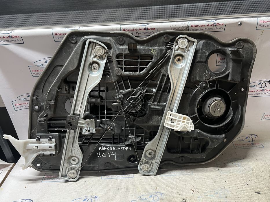 macara geam stanga spate  kia ceed 2013
