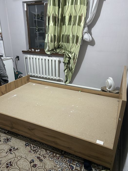 Продается спальная кровать