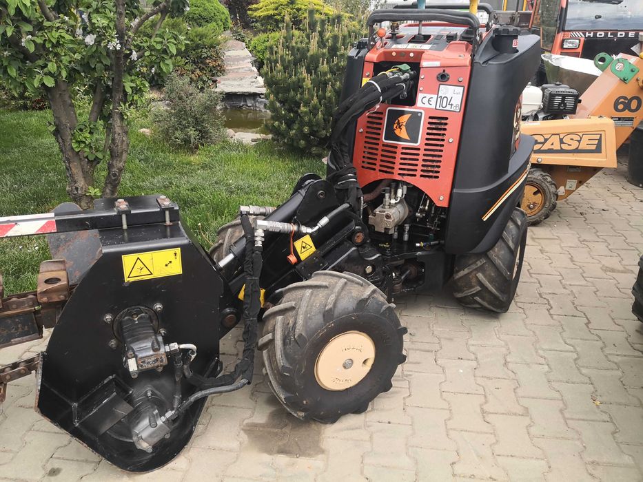 Diverse atasamente multifuncționale Ditch Witch Zahn R300
Ditch Witch