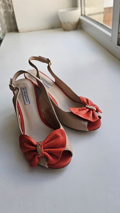 Босоножки в хорошем состоянии