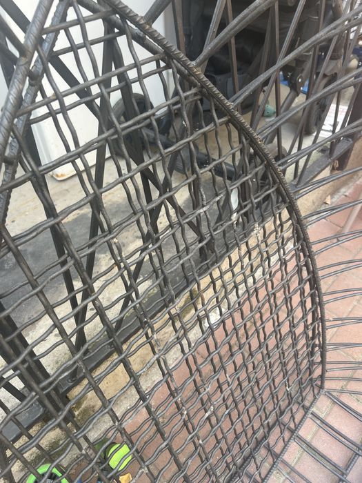 Suporturi decorative pentru flori, ghivece, sau alte decoruri