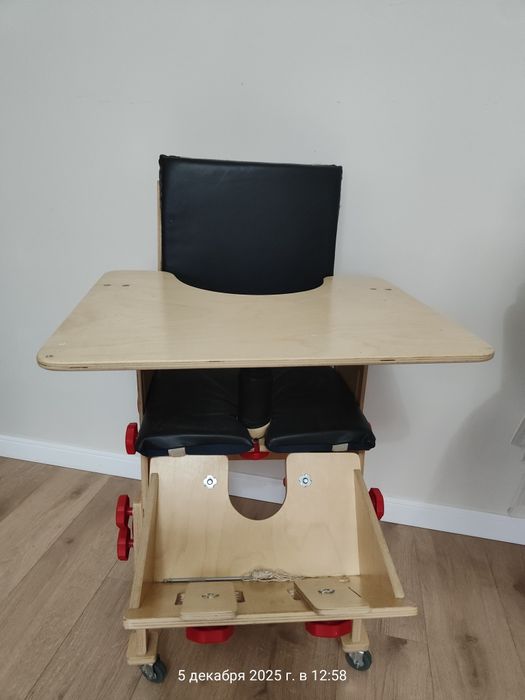 Столик инвалидный