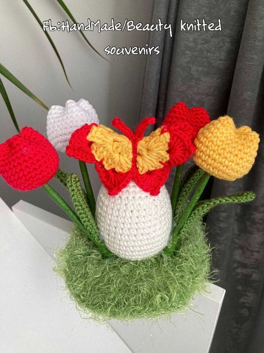 Пролетна композиция играчки