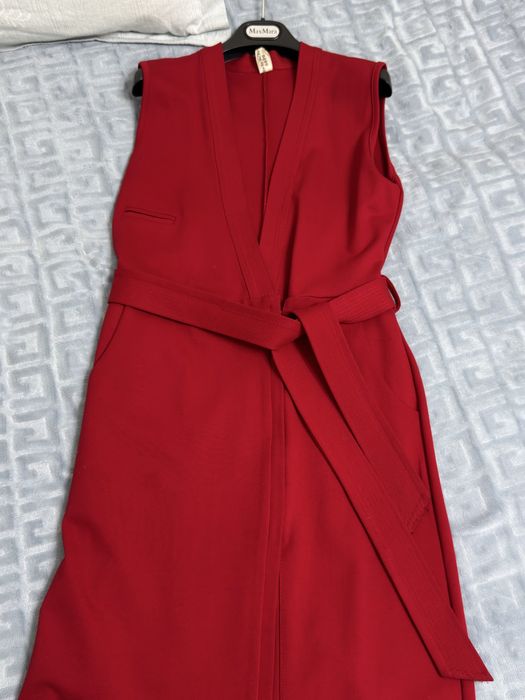 Красный женский сарафан