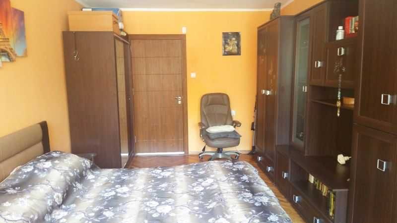 Дава се под наем Тристаен апартамент в Бургас, Лазур - 91 кв.м за 320 € - Снимка #6