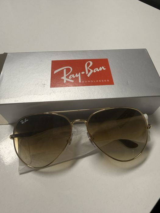 Слънчеви очила Ray Ban Авиатор.