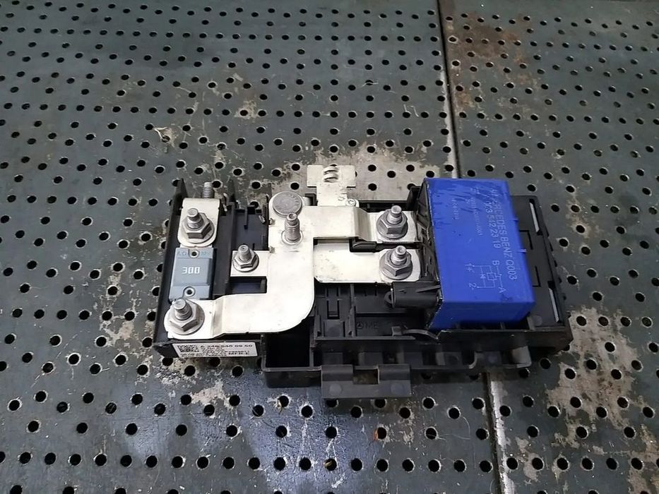 Cutie sigurante relee 1.6 tb mercedes cla x117 a2465400950