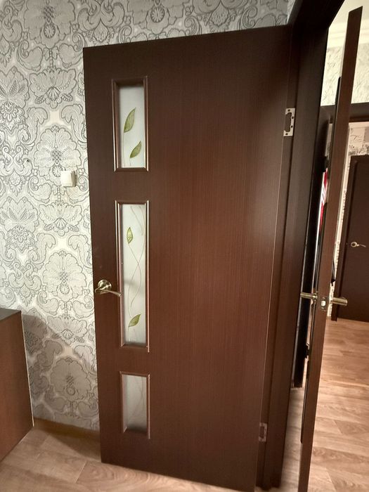 Продам 4  двери хорошего качества