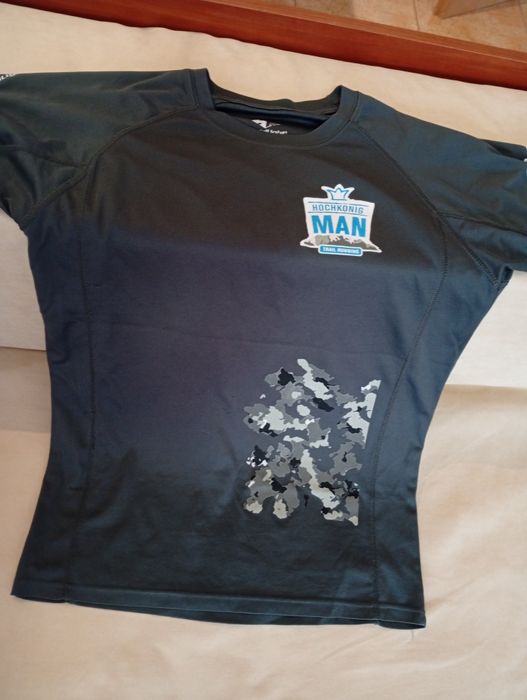 Мъжки спортни блузи