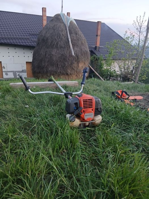 vând cositoare Husqvarna 333