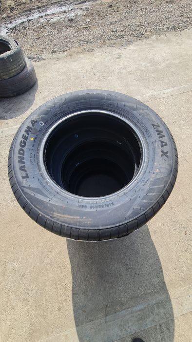 Автошина 215 65R16