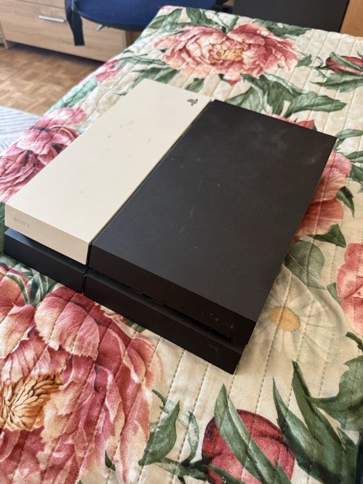 Playstation 4 1Tb с един джойстик
