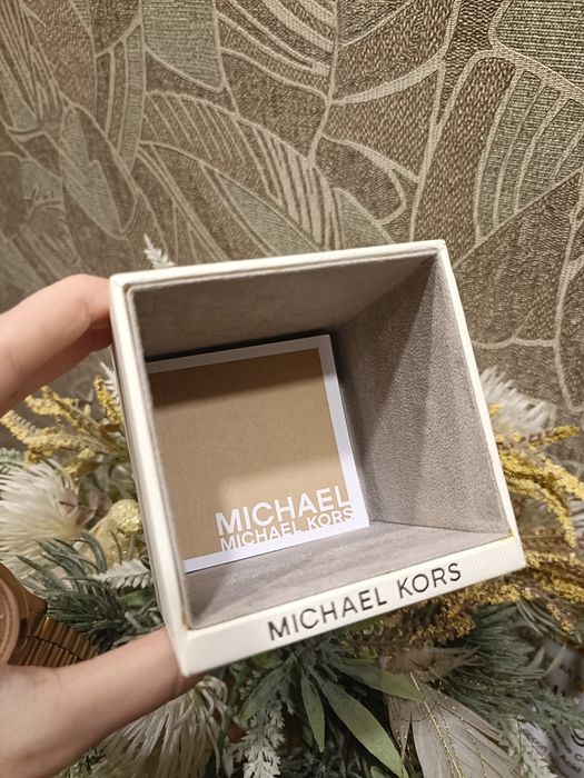 Часы Michael Kors