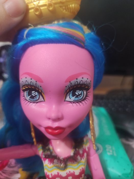 Гуллиона монстр хай