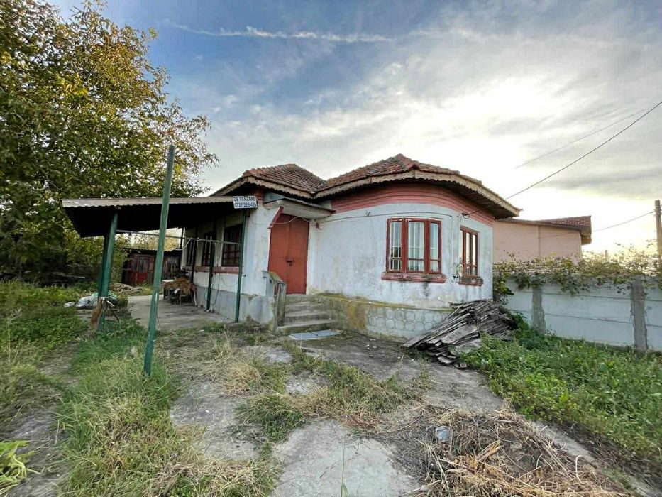 Vand casa sat Jiul comuna Tuglui 32.000 euro si 1 teren separat la 13.500 euro