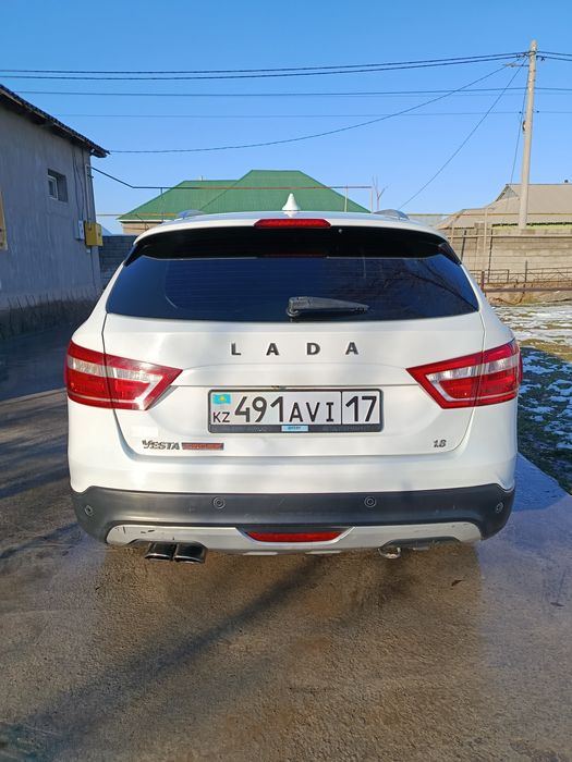 Лада Веста кросс 1.8