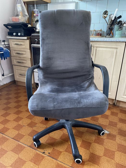 Компьютерное кресло