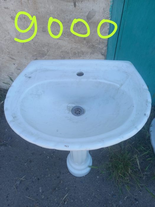 Продаётся раковина для ванны и туалета ..