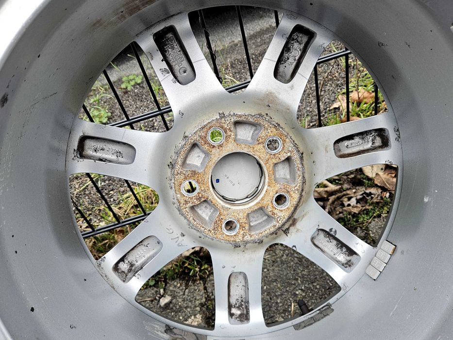 Оригинални лети джанти 17" 5х114,3 Хонда