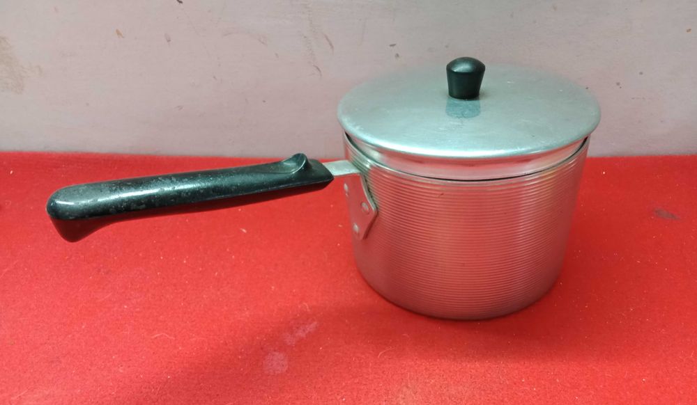 Разная кухонная утварь