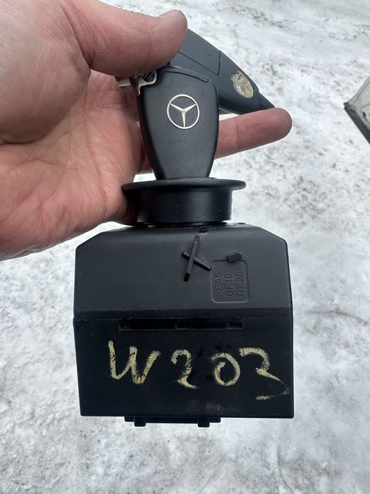 Замок Mersedec W203