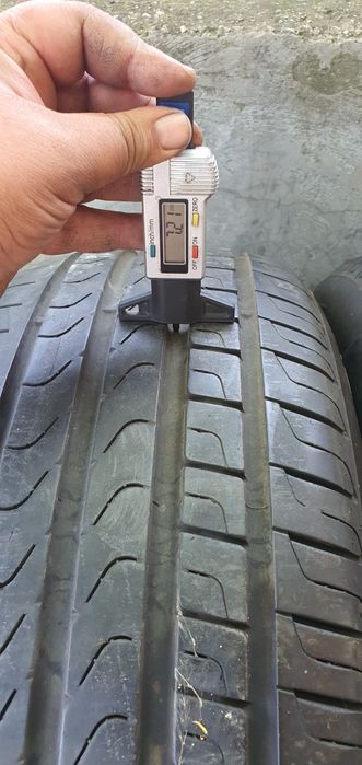 Гуми 2бр 225/60/17 - 1бр 95лв