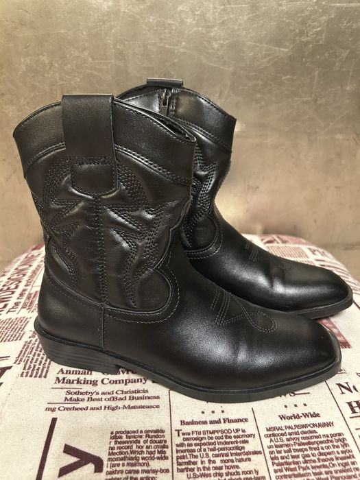 Школьная и повседневная обувь на девочку