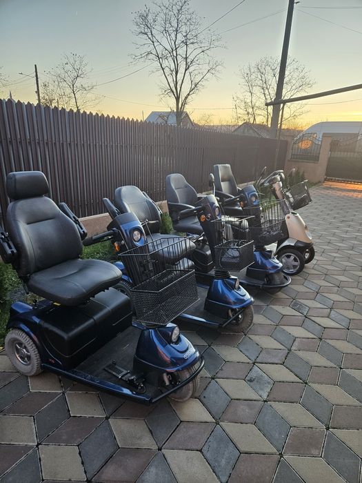 Vând scuter electric, triciclu, căruț, cărucior bătrâni