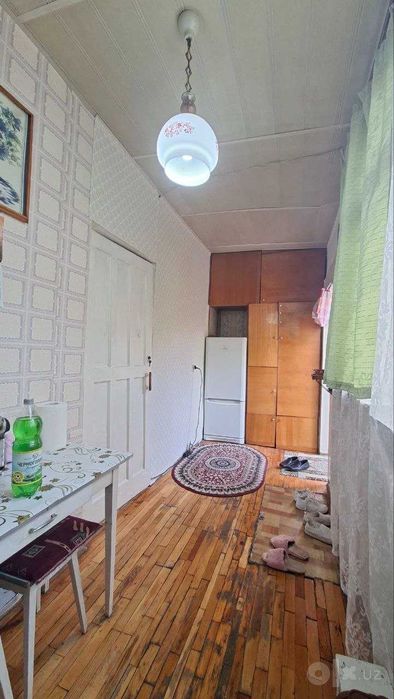 Продам Юнусабад 11 квартал 1/1/4