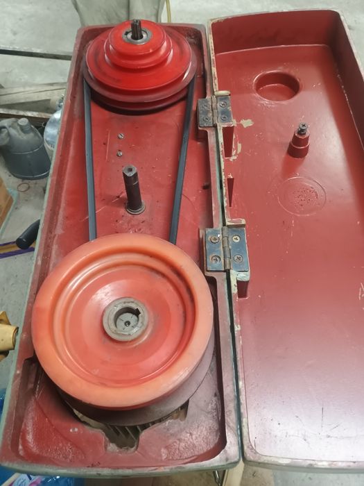 Настолна бормашина българска