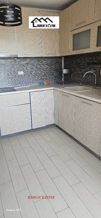 Продава 4-СТАЕН апартамент, град Варна, Базар Левски