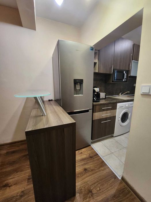 Дава се под наем Двустаен апартамент в Варна, Център - 60 кв.м за 600 € - Снимка #4