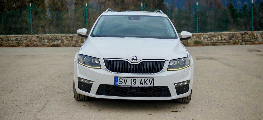 Skoda 2.0 TDI DSG 150CP–FULL–Panoramic–ACC-Lane Assist–Xenon-Navi High
