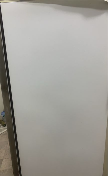 Продам двухдверный холодильник