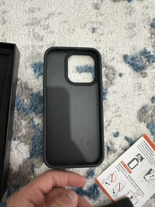 Умный чехол с экраном