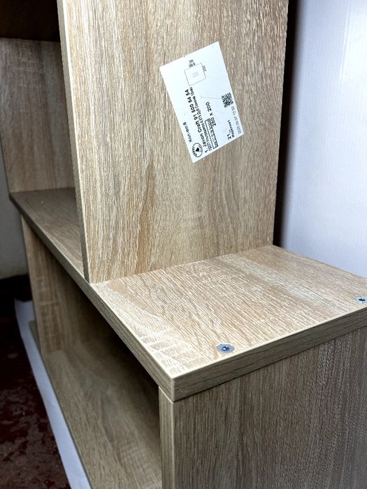 Zamonaviy zigzag devor polkasi | Kitob va dekor uchun