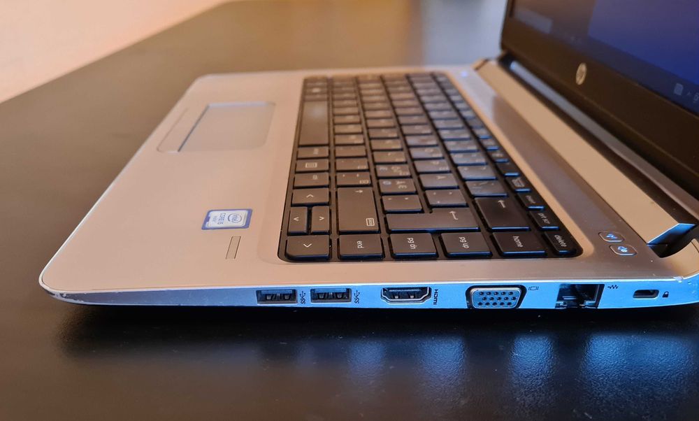 Laptop HP Probook 830 G3 13", i5-6200u 8 GB DDR4 SSD 256 GB bateria 4h
