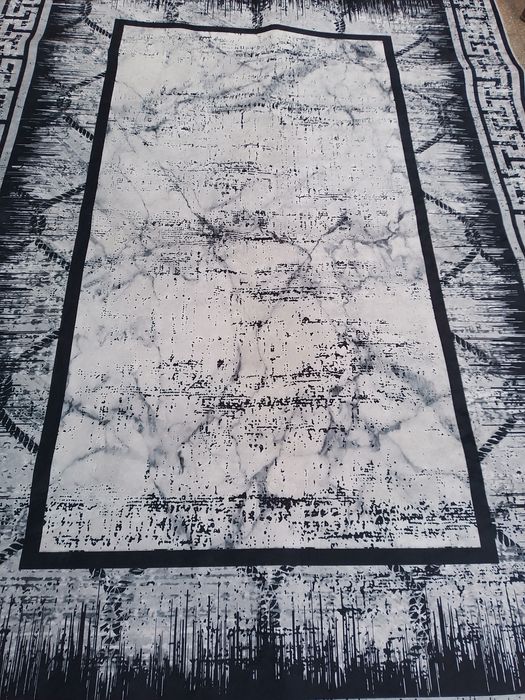 Covor modern nou, dimensiuni 1,60 x 2,30 m, nou