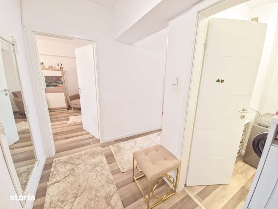 Apartament 3 camere, decomandat, 76 mp, zona Calea Bucuresti - Piata C