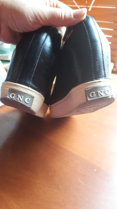 Крутые сникерсы 36р