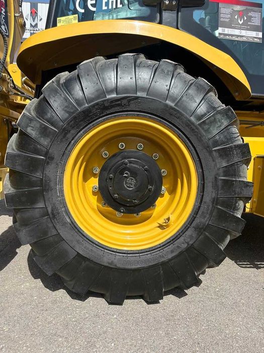 SHANMON 388 Экскаватор-погрузчик