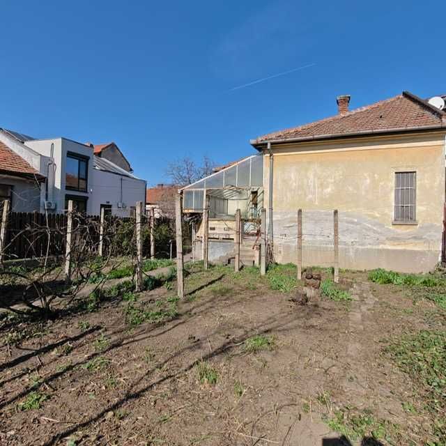 Casă individuală ultracentrală, teren 380 mp – ideală pentru renovare și investiție