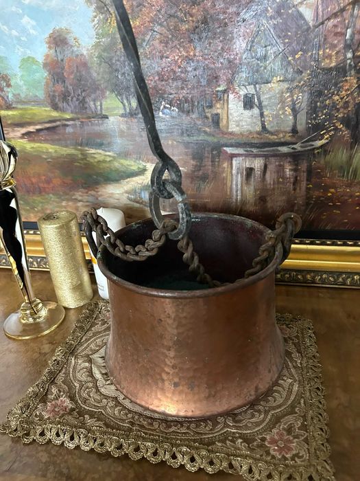 A145 Caldarusa de cupru batut si fier forjat 1,3kg 15x20D cm