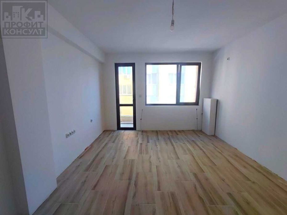 Продава се Двустаен апартамент в Велико Търново, Бузлуджа - 53 кв.м за 2038 €/кв.м - Снимка #1