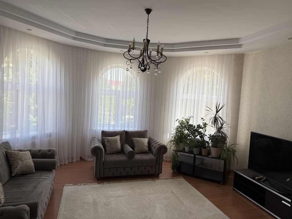 Продам 4 х комнатную квартиру