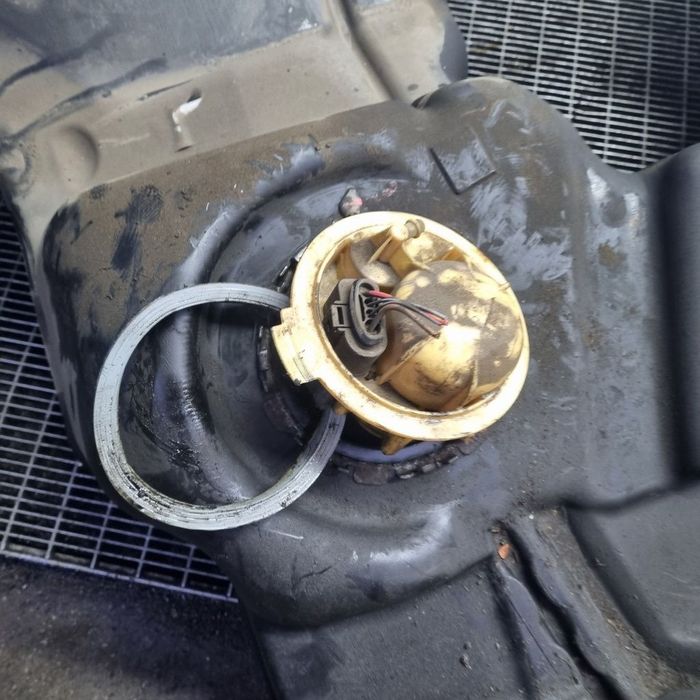 Rezervor combustibil Volkswagen Touareg 7L facelift 2.5 2007 - 2011 BPD BPE SUV 4 Usi ...