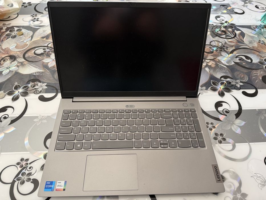 Vând Lenovo ThinkBook 15 G2 ITL i7 - stare foarte bună, întreținut