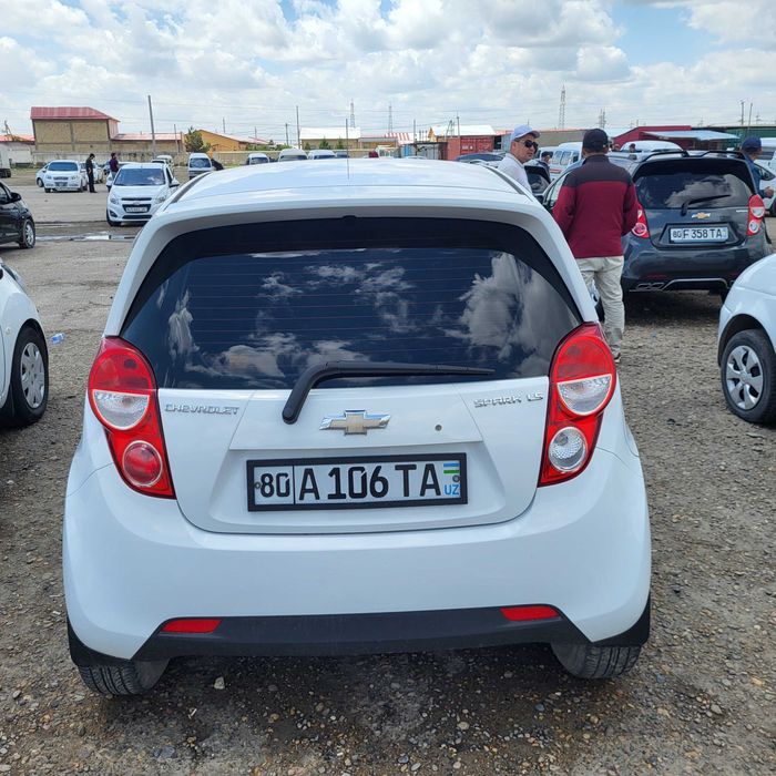 Chevrolet Spark 2015