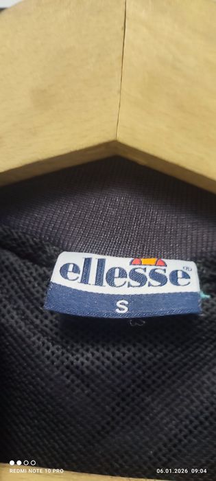Дамско яке Ellesse, размер S.
