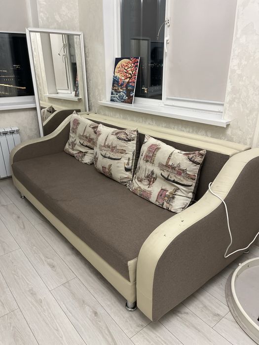 Продам диван срочно
